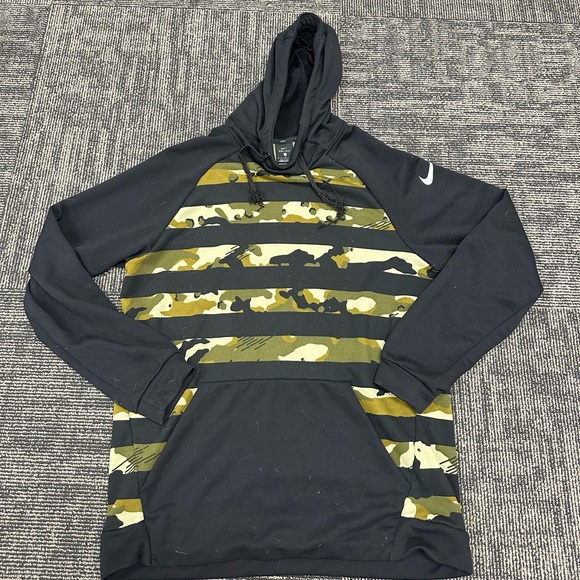 Men’s Nike Dri Fit Yellow/Black Camo Hoodie- Size Large - Picture 2 of 5